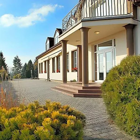 Brada 3* Jičín
